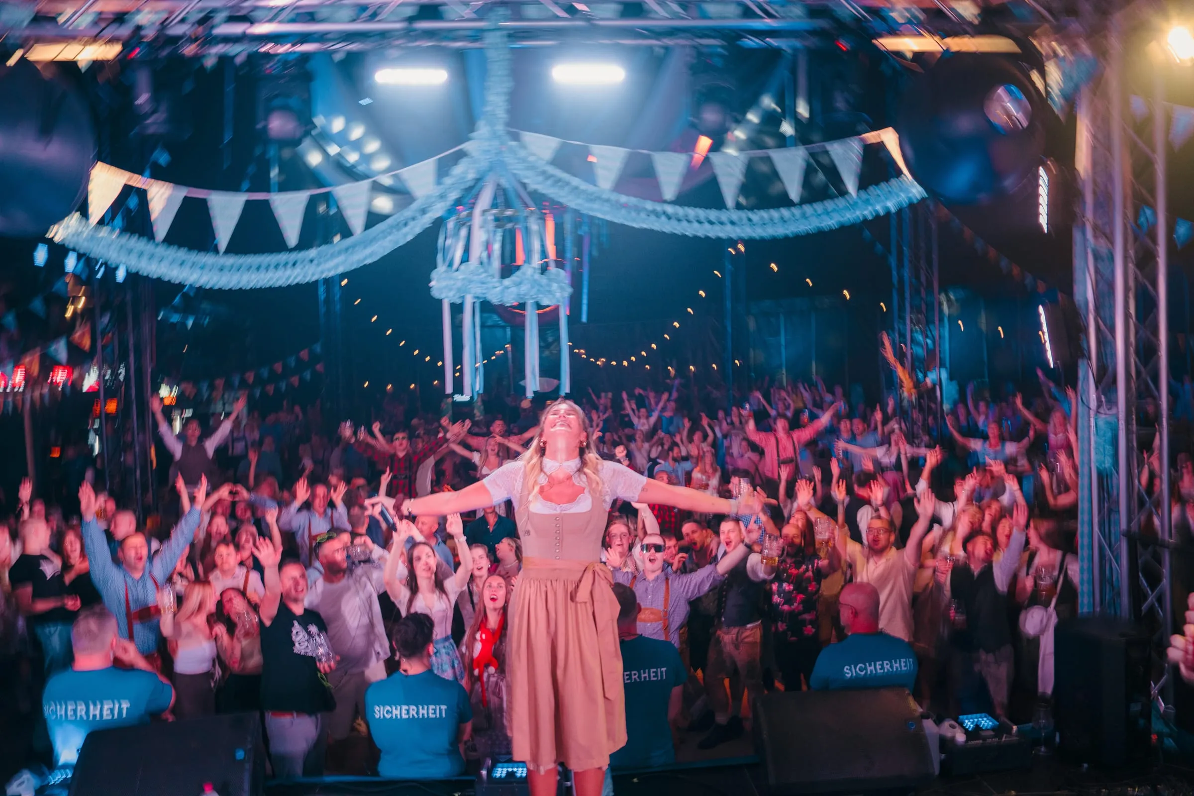 Impression vom Malle Wiesn mit Der Zipfelbube & Caro Winter, Fr · 02.10.2026